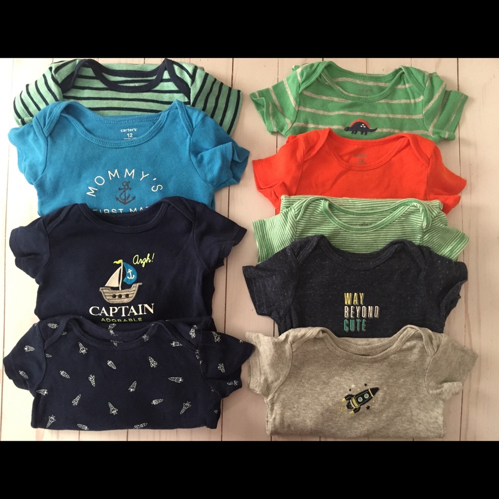 Carters Onesie/Bodysuit Bundle Size 12 months